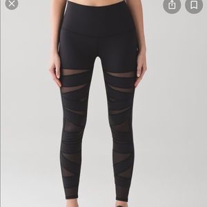 Lululemon mesh wunder under high rise